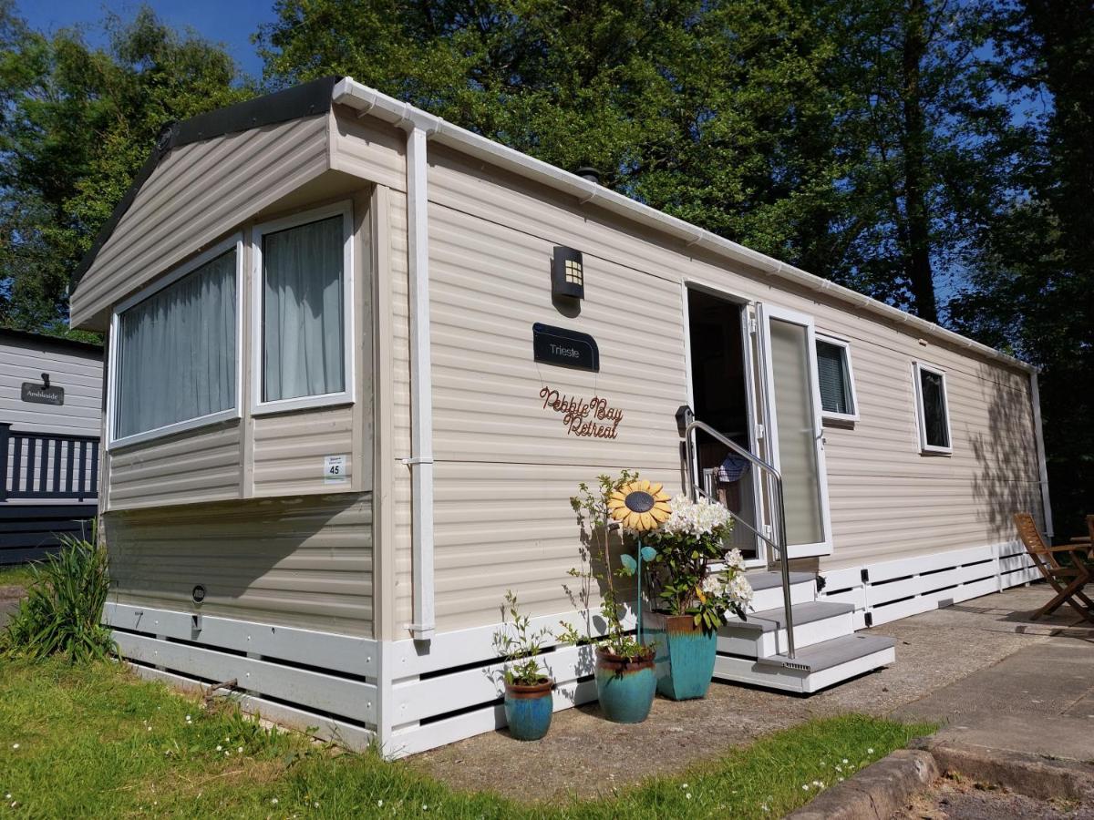 Pebble Bay Retreat Villa Milford on Sea Exterior photo